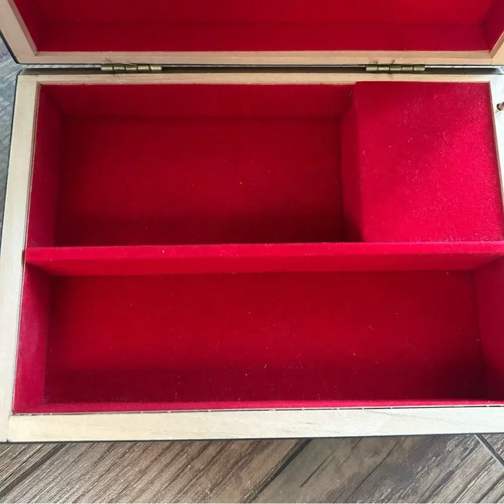 Reuge American Music Box Company Lacquered Wood Jewelry Box